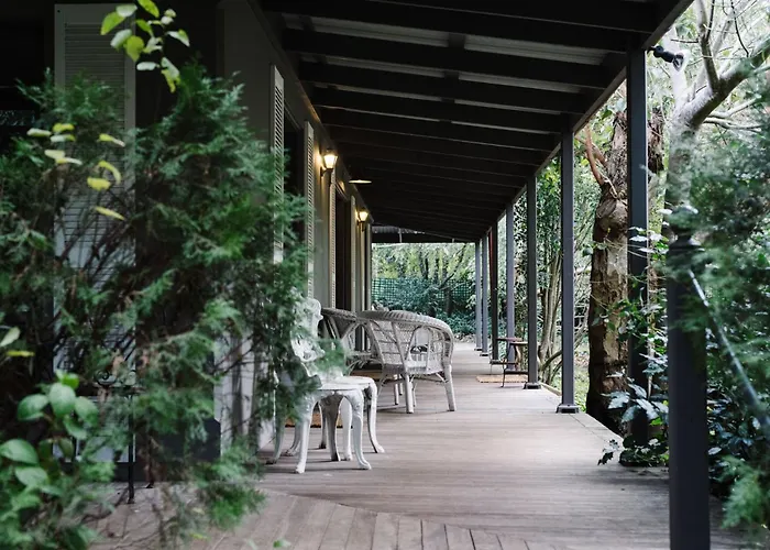 The Manor House Daylesford Villa
